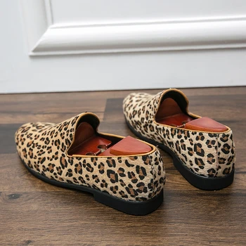 Spomladi in Jeseni Novih Moških Leopard Tiskanja Udobno in Modi Vse-tekmo Britanski Trend stopil Leni Priložnostne Čevlji ZX058